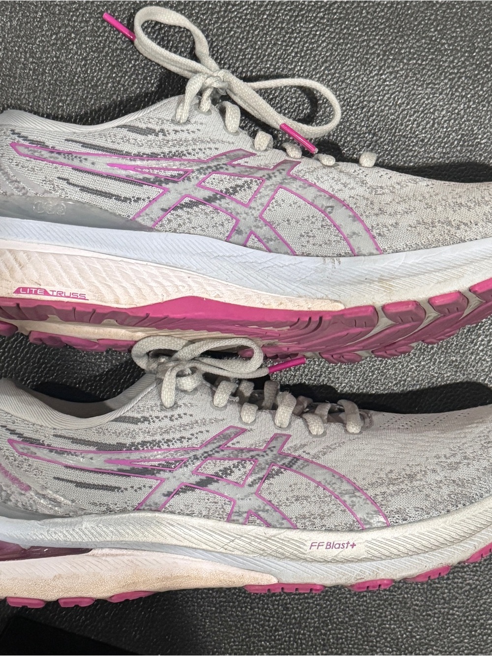 ASICS Women's Kayano 29 Running Shoes